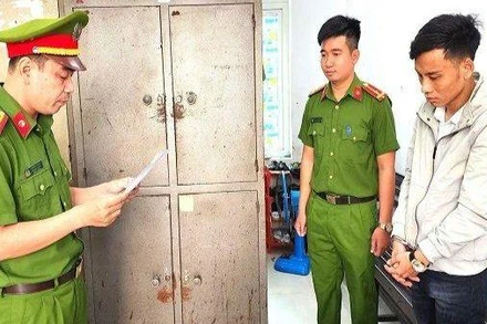 Khởi tố quản lý quán karaoke - nơi phát hiện 57 người dương tính với chất ma túy. (Ảnh: Công an cung cấp)