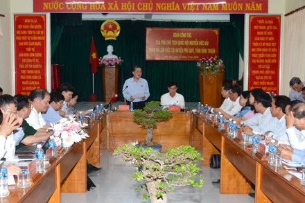 Toàn cảnh buổi làm việc.