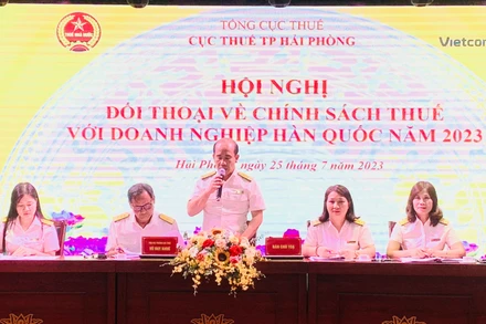 Lãnh đạo Cục Thuế Hải Phòng trả lời các ý kiến, kiến nghị của doanh nghiệp Hàn Quốc.