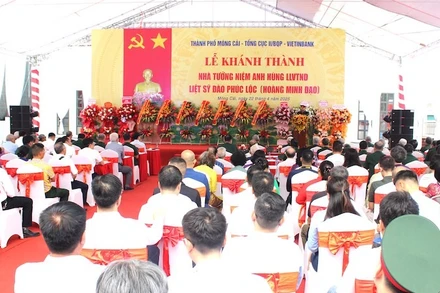 Quang cảnh buổi lễ.