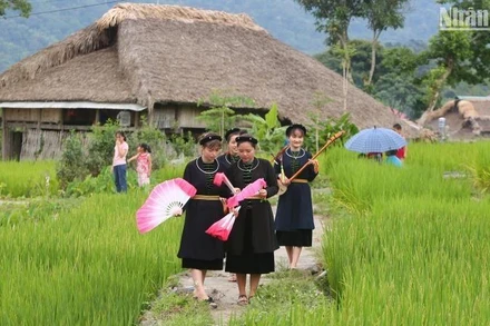 Còn mãi điệu Then Nguyên Bình. (Ảnh: Thành Đạt)