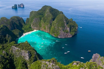 Thiên đường du lịch Phuket (Thái Lan).