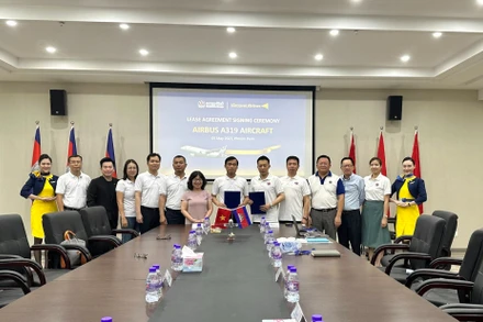 Vietravel Airlines ký hợp đồng thuê tàu bay với hãng Cambodia Airways