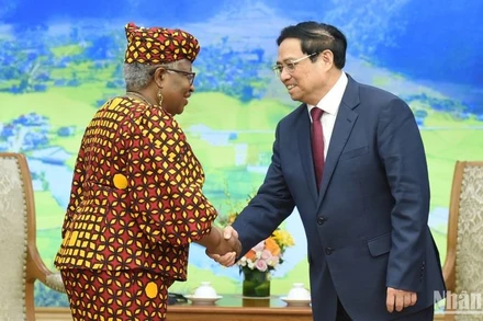 Thủ tướng Phạm Minh Chính đón Tổng Giám đốc Tổ chức Thương mại thế giới (WTO) Ngozi Okonjo-Iweal.
