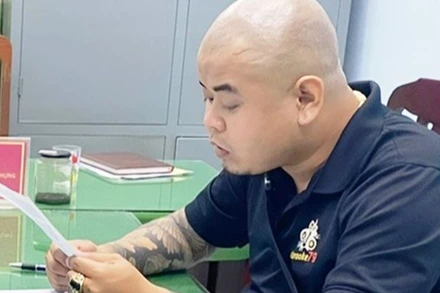 Đối tượng Nguyễn Hồng Vương tại cơ quan công an.