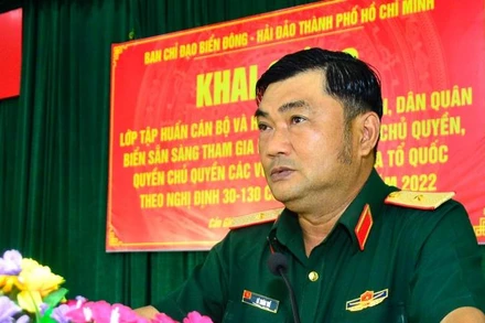 Thiếu tướng Lê Xuân Thế, Phó Tư lệnh, Tham mưu trưởng Bộ Tư lệnh Thành phố Hồ Chí Minh; Phó Ban Chỉ đạo Biển Đông-Hải đảo Thành phố Hồ Chí Minh phát biểu chỉ đạo.