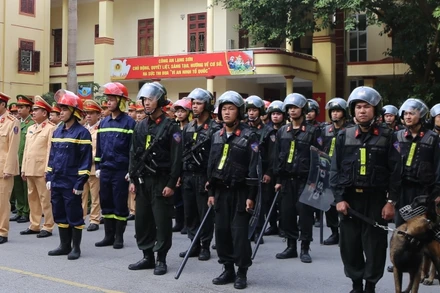 Công an Lạng Sơn tổ chức lễ ra quân triển khai đợt cao điểm bảo đảm an ninh trật tự trước, trong và sau tết Nguyên đán Quý Mão 2023.