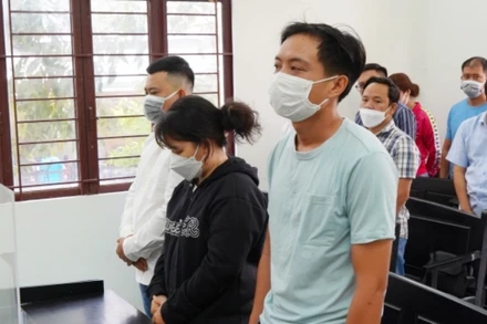 Các bị cáo tại phiên tòa.