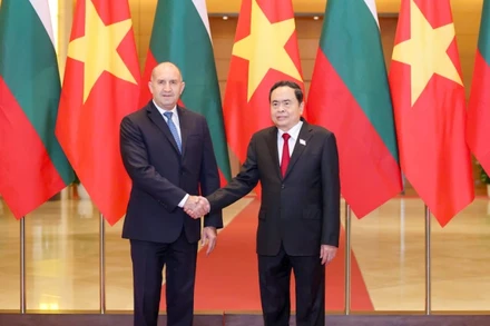 Chủ tịch Quốc hội Trần Thanh Mẫn và Tổng thống Cộng hòa Bulgaria Rumen Radev. (Ảnh: Duy Linh)