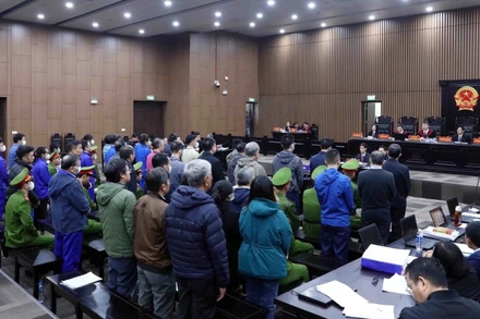 Toàn cảnh phiên xét xử sáng 3/1/2024. Ảnh: Phạm Kiên/TTXVN