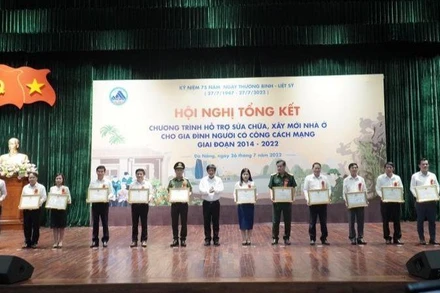 Lãnh đạo thành phố Đà Nẵng biểu dương các địa phương chăm lo tốt cho gia đình chính sách, người có công.