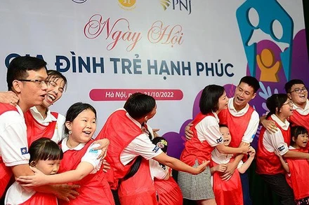 Các “Gia đình trẻ tiêu biểu” năm 2022 hào hứng tham gia các hoạt động tại Ngày hội.