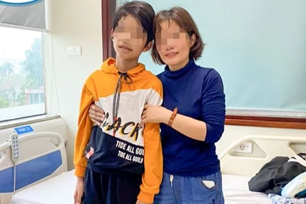 Bé trai đã bình phục ngoạn mục.