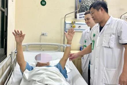 Bệnh nhân hồi phục sau ca phẫu thuật.