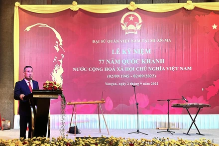 Đại sứ Lý Quốc Tuấn phát biểu tại buổi lễ.