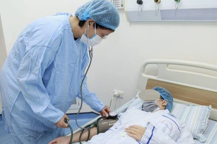 Chăm sóc bệnh nhân sau ghép. 