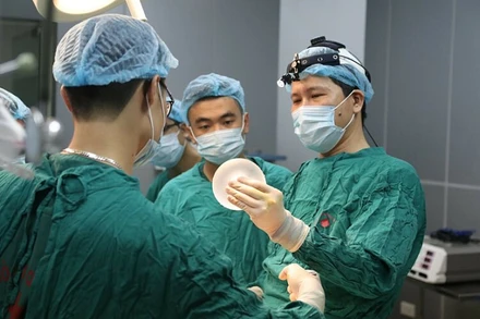 Cần tỉnh táo khi đưa ra quyết định tiêm hoặc can thiệp vào cơ thể