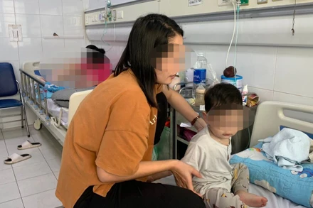 Nhiều trẻ nhập viện vì nhiễm virus RSV.