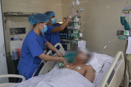Bệnh nhân 28 tuổi hôn mê sâu, tiên lượng nặng.