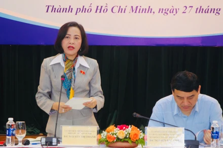 Phó Chủ tịch Quốc hội Nguyễn Thị Thanh phát biểu tại tọa đàm.