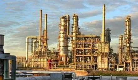 Một cơ sở lọc dầu của Nga. (Ảnh: The Moscow Times/TTXVN)