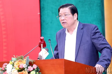 Đồng chí Phan Đình Trạc, Ủy viên Bộ Chính trị, Bí thư Trung ương Đảng, Trưởng Ban Nội chính Trung ương, Phó Trưởng ban Thường trực Ban Chỉ đạo Trung ương về phòng, chống tham nhũng, tiêu cực phát biểu tại Hội nghị. (Ảnh: Ban Nội chính Trung ương)