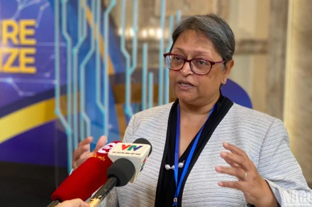 Giáo sư Quarraisha Abdool Karim.