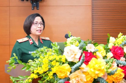 Thiếu tướng, Phó Giáo sư, Tiến sĩ Nguyễn Hoàng Ngọc - Phó Giám đốc Bệnh viện chủ trì và phát biểu khai mạc hội thảo.