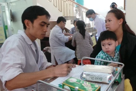 Tiêm chủng cho trẻ em, đối tượng có nguy cơ tiêu chảy cao do virus Rota.