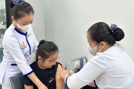 Tiêm vaccine sởi để 