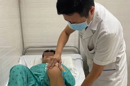 Bệnh nhân sốt xuất huyết điều trị tại Bệnh viện Trung ương Quân đội 108.