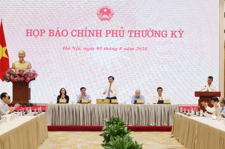 Quang cảnh buổi họp báo. (Ảnh: VGP)