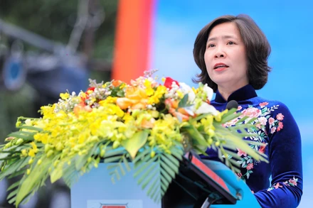 Chủ tịch Hội Liên hiệp Phụ nữ thành phố Hà Nội Lê Kim Anh phát biểu tại sự kiện.