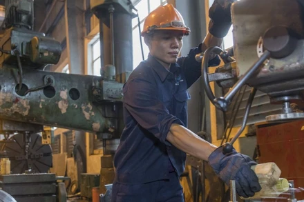 Đề xuất điều chỉnh mức sử dụng năng lượng đối với các cơ sở sử dụng năng lượng trọng điểm hiện hành trong lĩnh vực công nghiệp và xây dựng dân dụng.