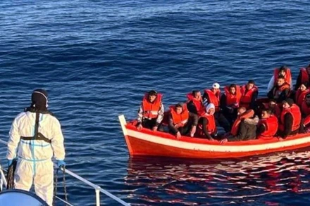 Dòng người di cư vào Italia tăng mạnh.