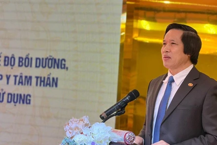 Tiến sĩ Cao Hưng Thái, Phó Cục trưởng Cục Quản lý Khám, chữa bệnh phát biểu tại hội thảo.