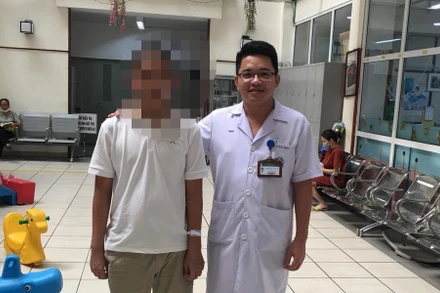 Bệnh nhi mắc sốt xuất huyết được cứu sống kỳ tích. 