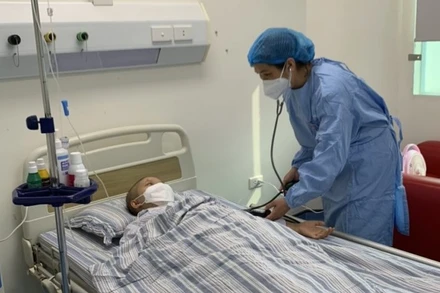 Giấc mơ thi đại học của cô gái 2 lần ghép tế bào gốc 