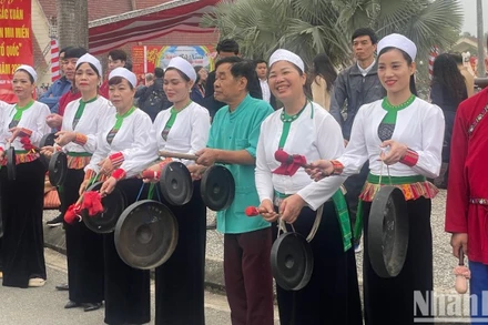 Tái hiện nhiều lễ hội trong dịp nghỉ lễ tại Làng Văn hóa-Du lịch các dân tộc Việt Nam