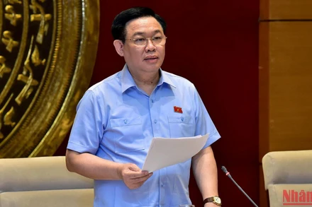 Chủ tịch Quốc hội Vương Đình Huệ phát biểu tại buổi làm việc. (Ảnh: DUY LINH)