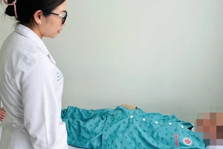 Bệnh nhân nằm điều trị tại Bệnh viện Trung ương Quân đội 108.