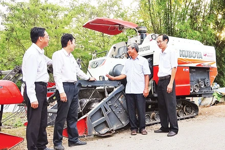 Agribank luôn đồng hành với khách hàng trong quá trình cơ giới hóa ngành nông nghiệp.