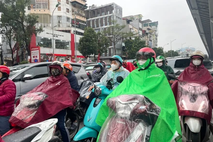 Hà Nội dự báo ngày có mưa rào và rải rác có dông, cục bộ có nơi mưa to. (Ảnh: Đ.T)