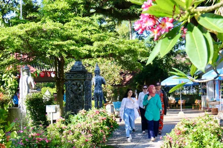 Lượng du khách từ các nước ASEAN chiếm đến 90% lượng du khách quốc tế đến Lào trong năm 2022. (Ảnh: Trịnh Quốc Dũng)