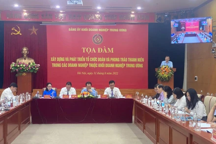 Buổi toạ đàm có hơn 30 tham luận.