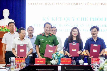 4 cơ quan ký kết quy chế phối hợp theo dõi, chỉ đạo, định hướng, quản lý hoạt động báo chí, xuất bản và thông tin trên mạng Internet. 