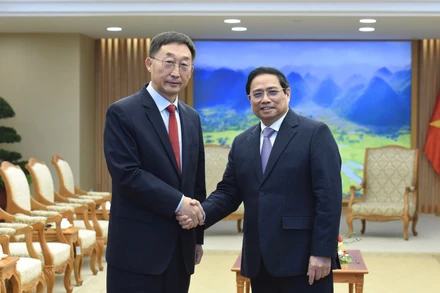 Thủ tướng Phạm Minh Chính tiếp đồng chí Lưu Ninh, Bí thư Đảng ủy Khu tự trị dân tộc Choang Quảng Tây, Trung Quốc. 