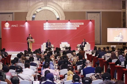 Chủ tịch Quốc hội Vương Đình Huệ phát biểu. (Ảnh: TTXVN) 