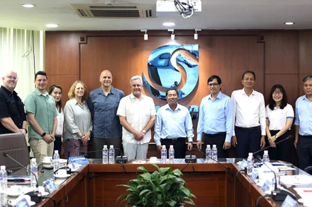 Ủy ban Dịch vụ Công ích San Francisco (SFPUC) làm việc tại Tổng Công ty Cấp nước Sài Gòn.