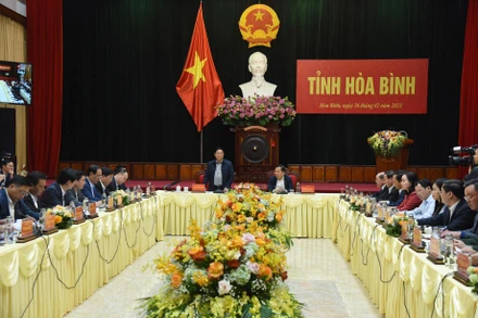 Quang cảnh buổi làm việc. Ảnh: TRẦN HẢI